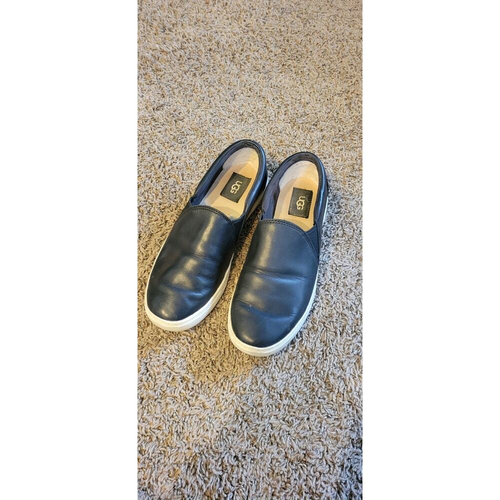UGG Shoes Womens 8 Black Leather Slip On Casual Comfort Walking Sneakers